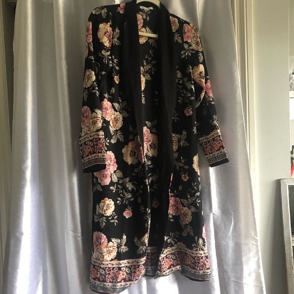 Miley+Molly Floral Crepe Chiffon Kimono Cardigan - Picture 2 of 3